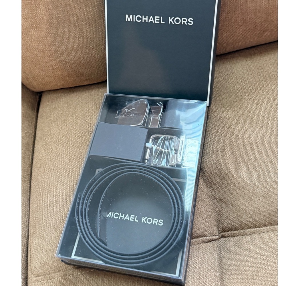 Michael Kors Mens 4-in-1 Casual Belt Box Set Reversible Black Brown 36H9LBLY4L - Picture 4 of 10